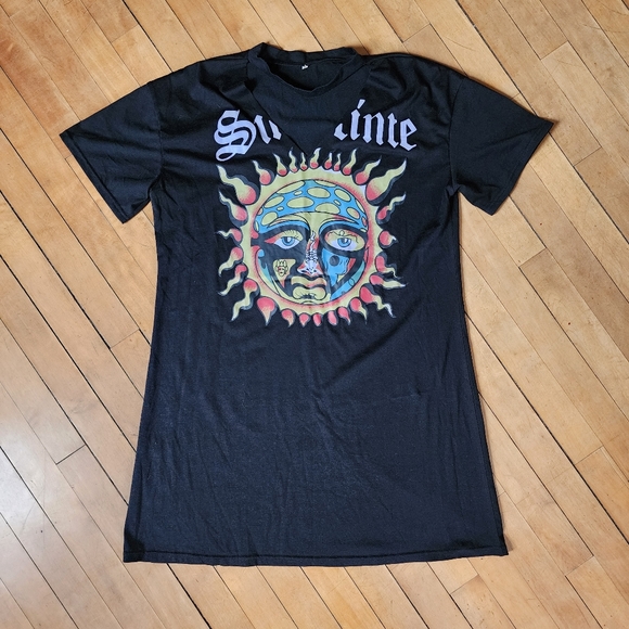 Tops - Sublime Black Graphic Tunic T Shirt Size M